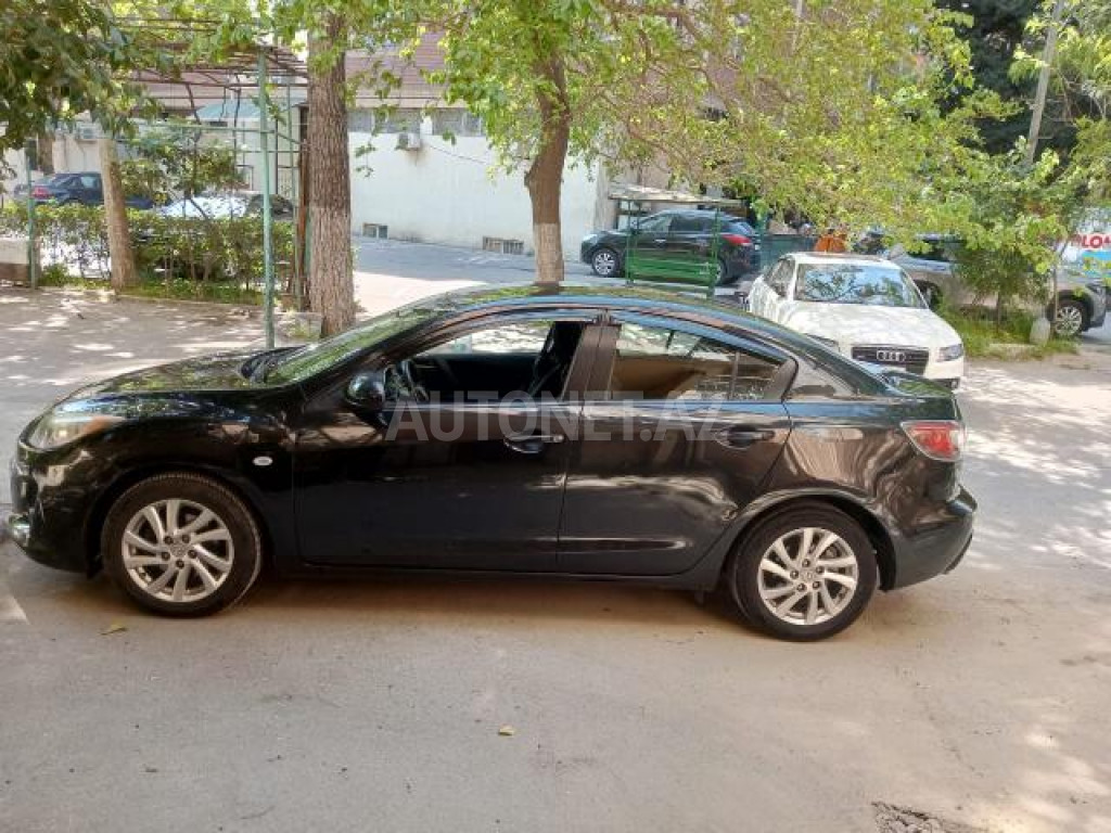 Mazda 3 2012