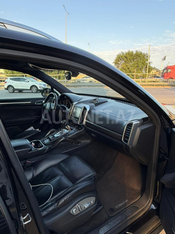 Porsche Cayenne 2013