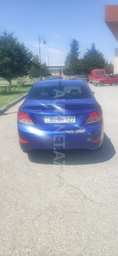 Hyundai Accent 2012