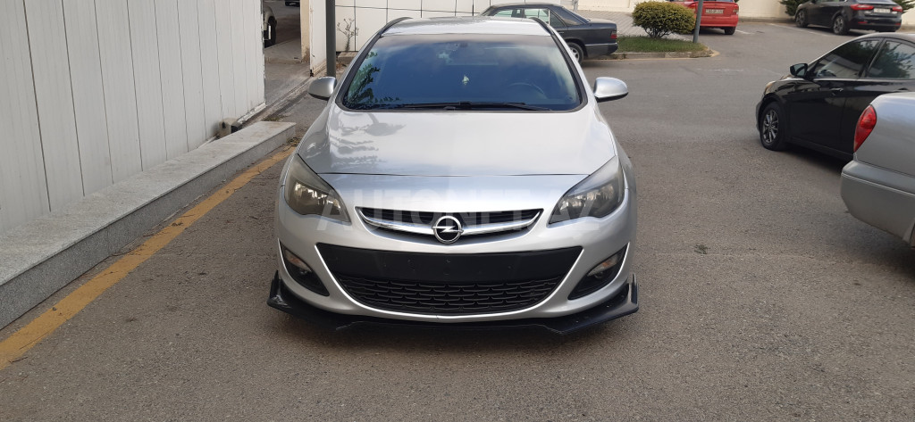 Opel Astra 2015