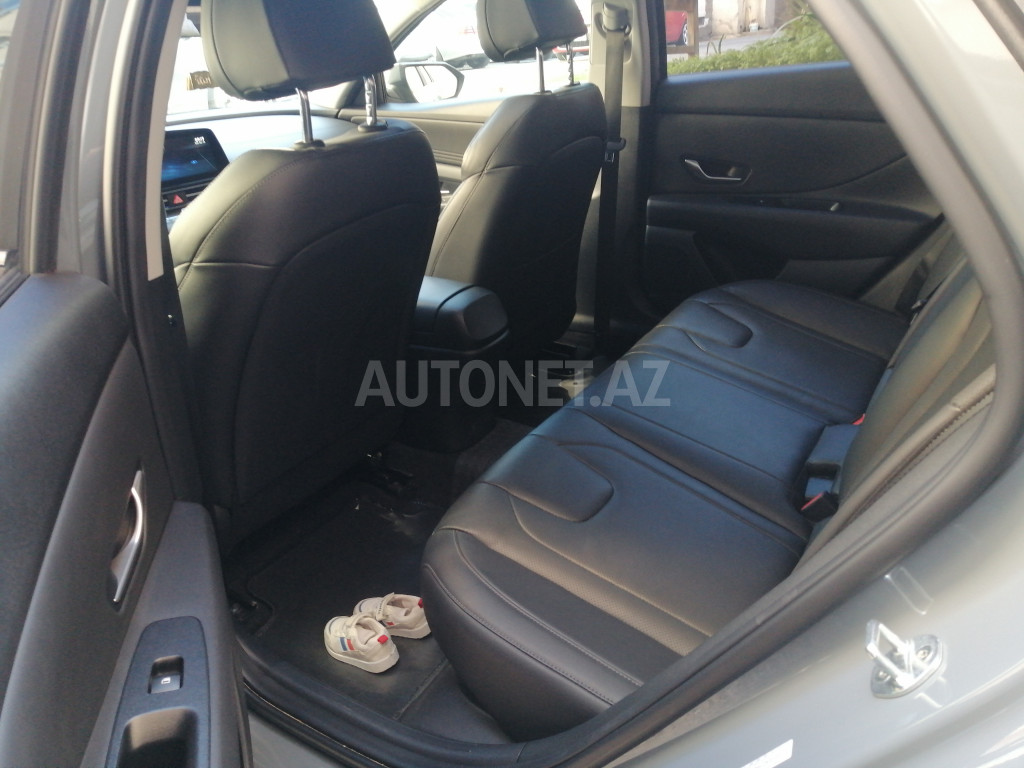 Hyundai Elantra 2022