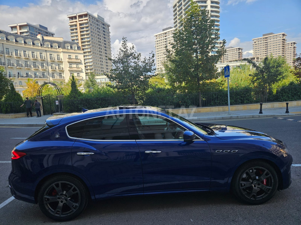 Maserati Levante 2021