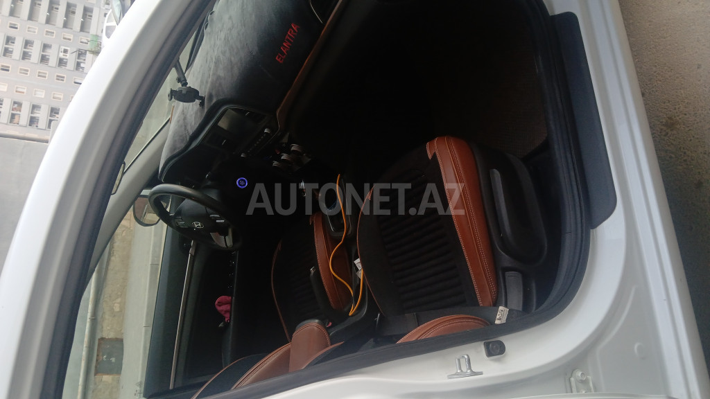 Hyundai Elantra 2019