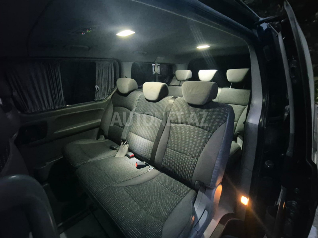 Hyundai H-1 2010