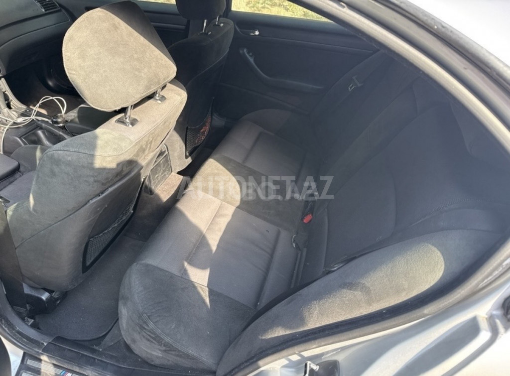 BMW 325 2003
