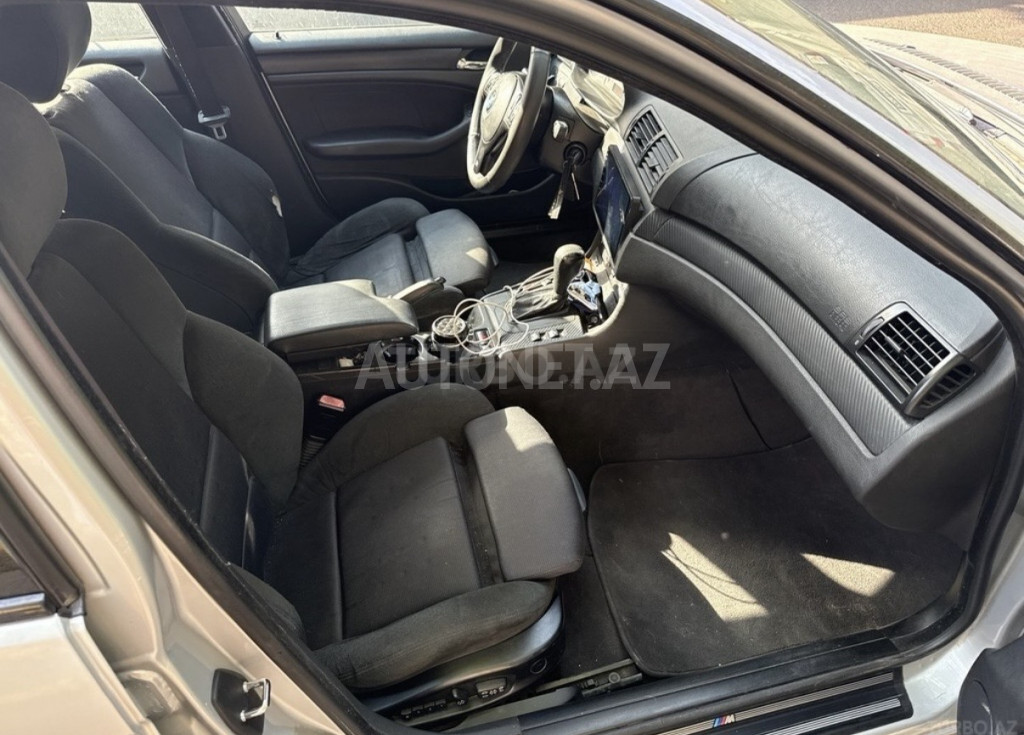 BMW 325 2003