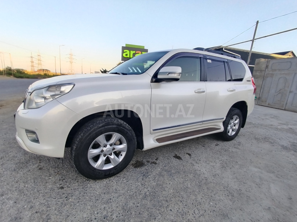 Toyota Land Cruiser 2012