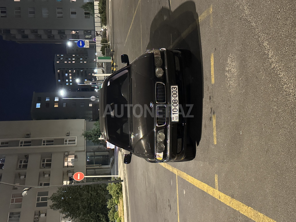 BMW 740 2001