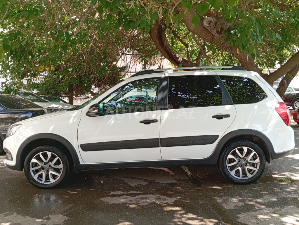 LADA (VAZ) Granta 2022