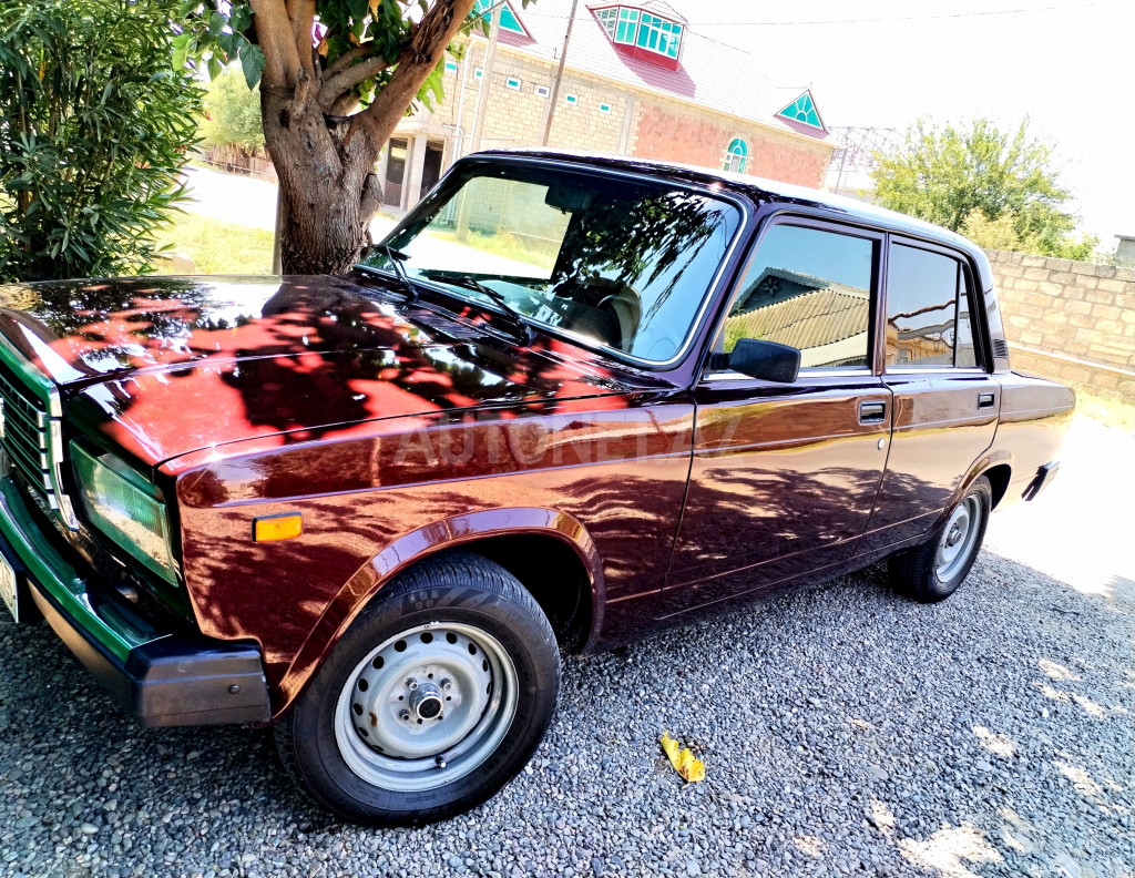 LADA (VAZ) 2107 2011