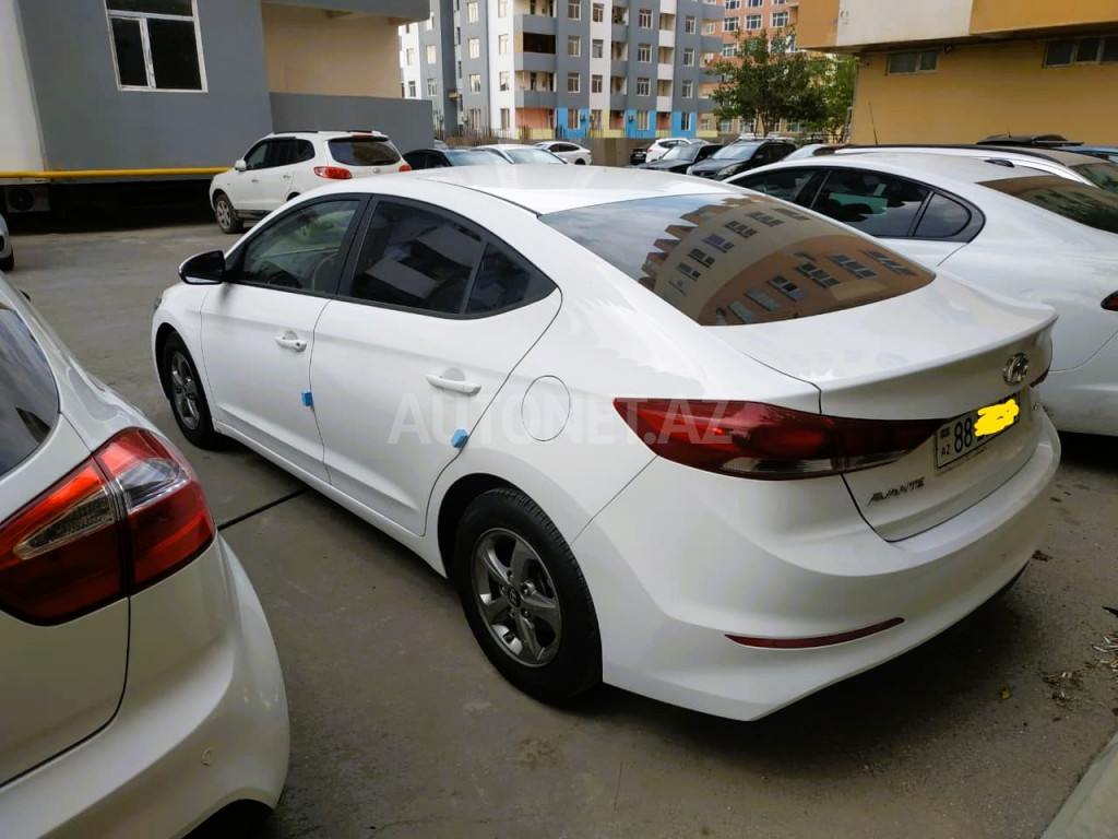 Hyundai Elantra 2017