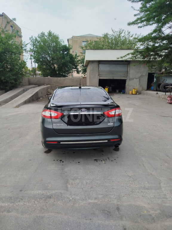 Ford Fusion 2015