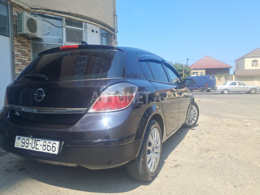 Opel Astra 2009