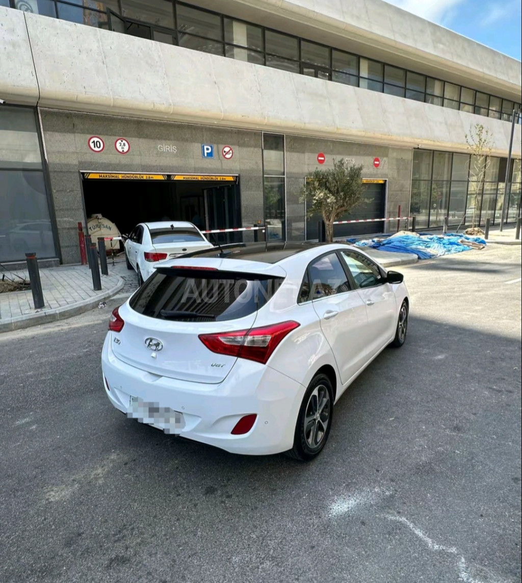 Hyundai i30 2015