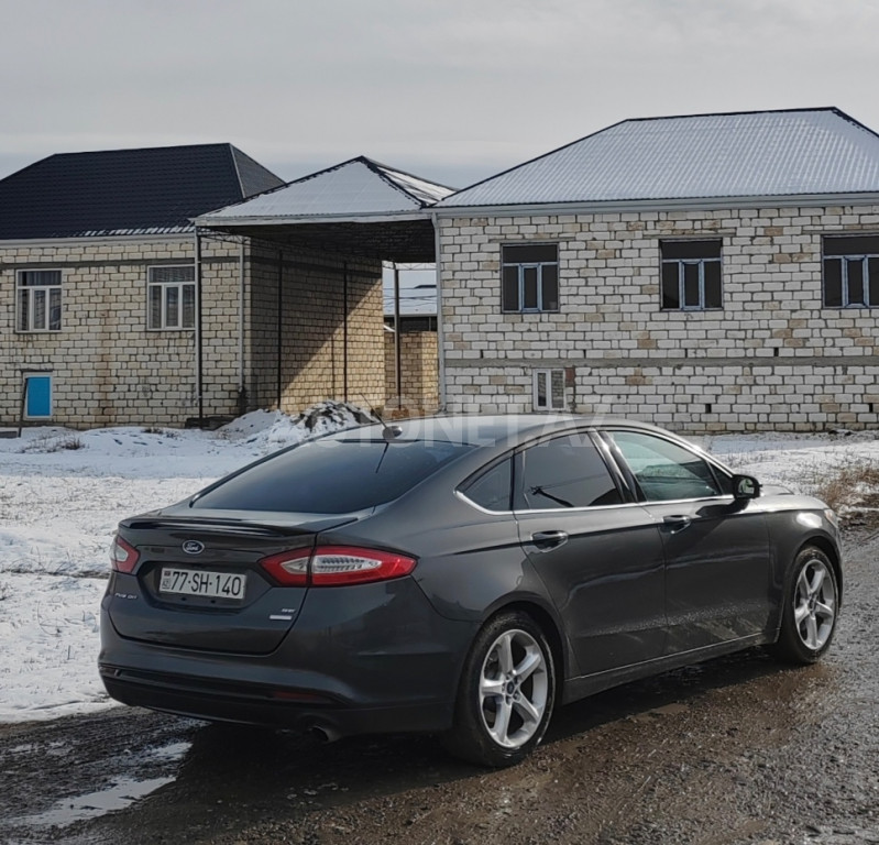 Ford Fusion 2016