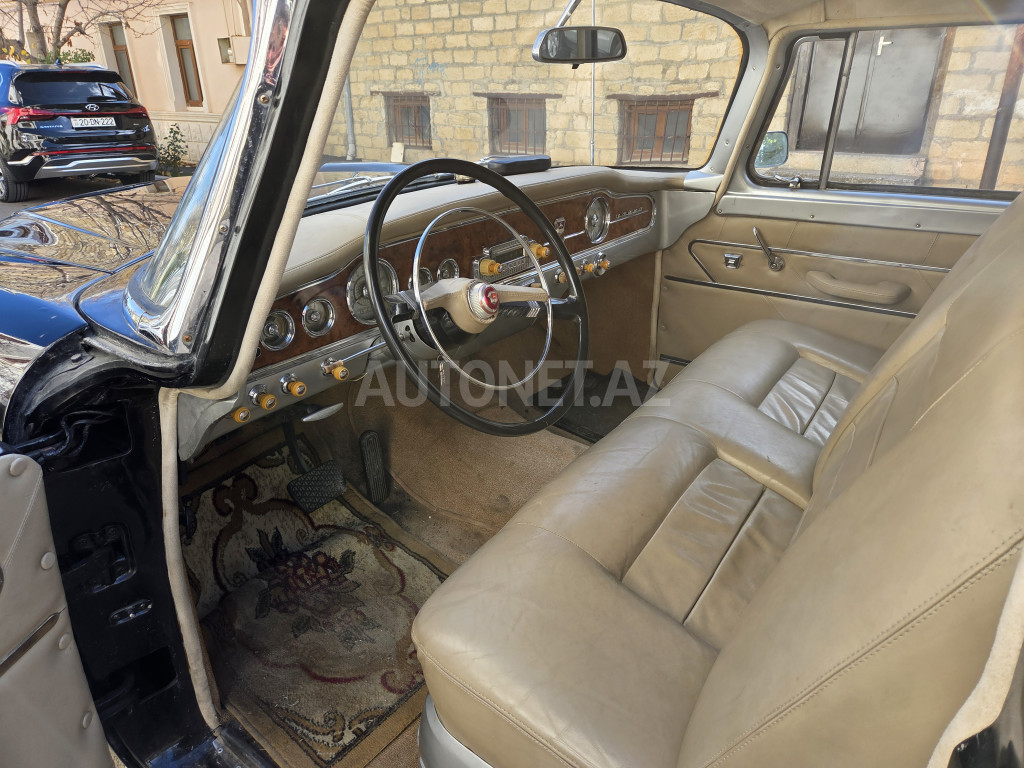 GAZ 13 "Chayka" 1970