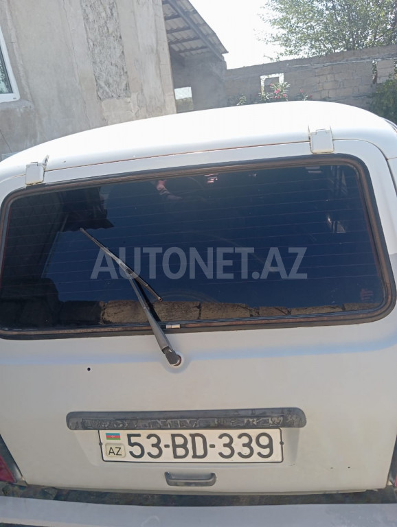 LADA (VAZ) Niva 2002