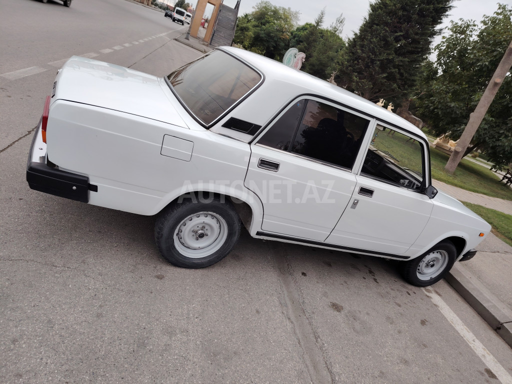 LADA (VAZ) 2107 2004