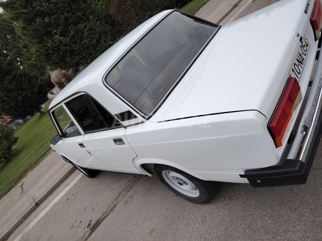LADA (VAZ) 2107 2004