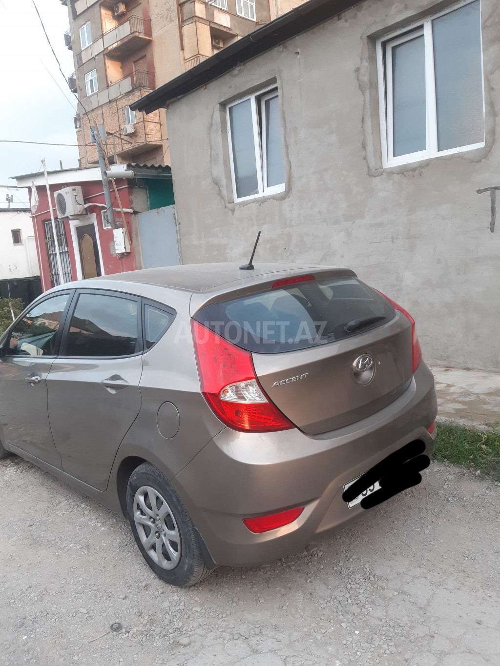 Hyundai Accent 2013