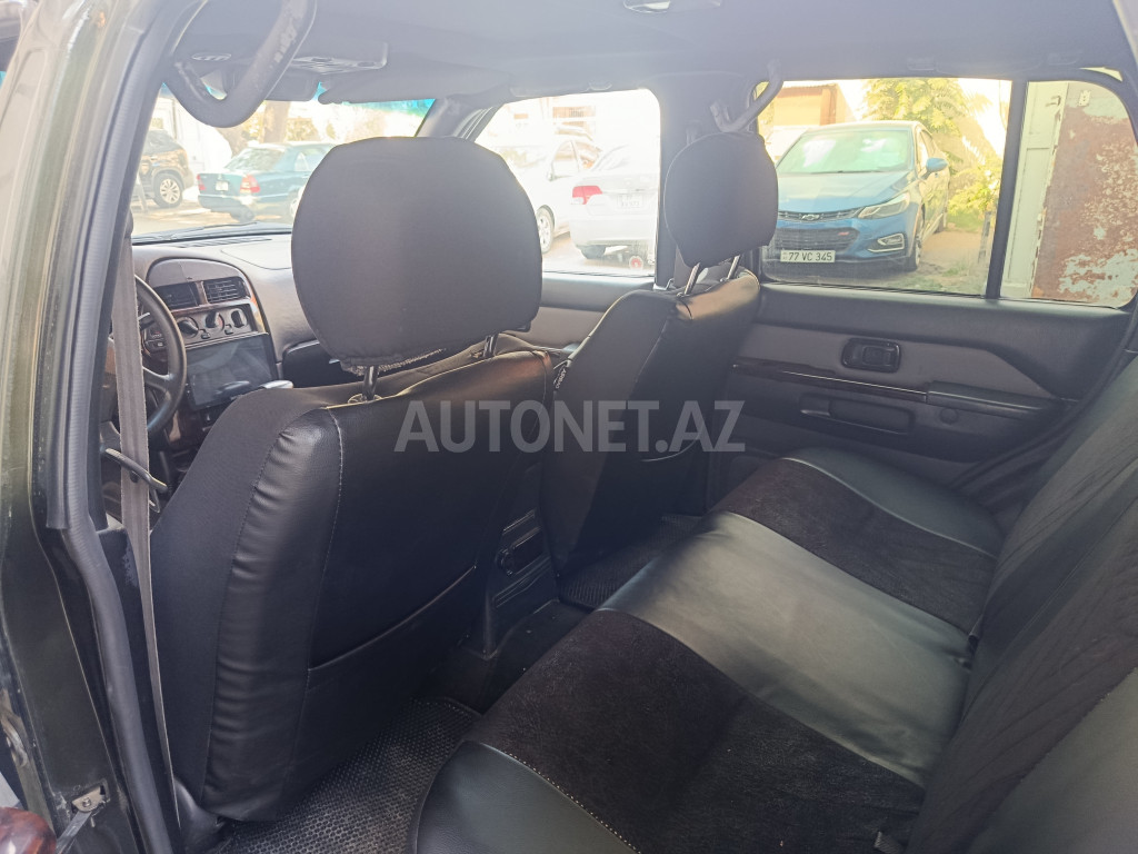 Nissan Pathfinder 1998