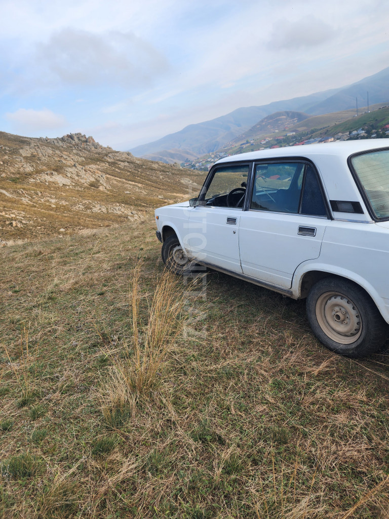 LADA (VAZ) 2105 1999