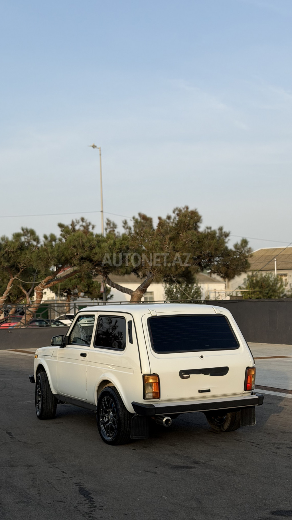 LADA (VAZ) Niva 2012