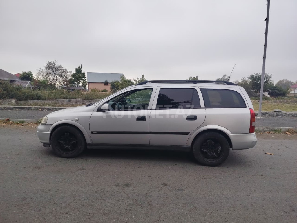 Opel Astra 2000