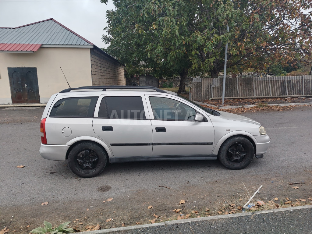 Opel Astra 2000