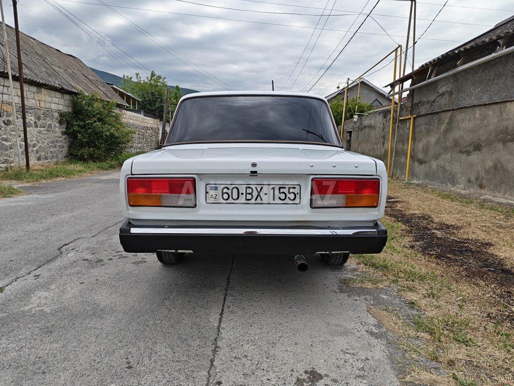 LADA (VAZ) 2107 2005