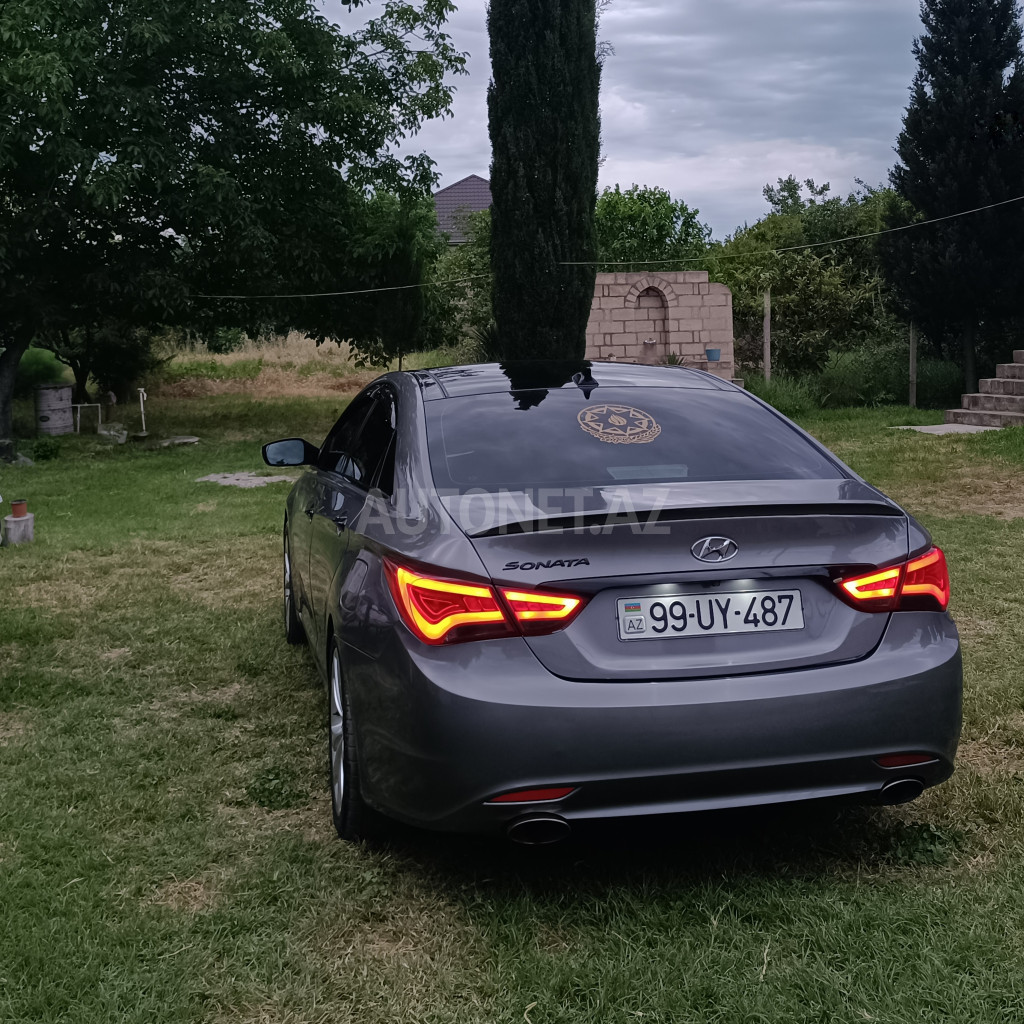 Hyundai Sonata 2012